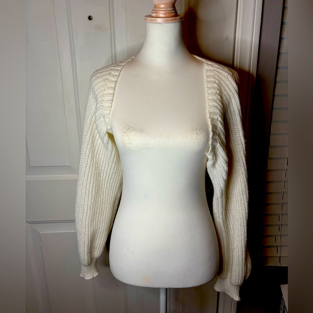 SHEIN | NWOT size large | White Women's Sweater bolero. Chunky knit